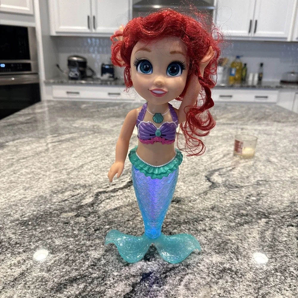 Disney Princess Sing‎ & Sparkle Ariel Doll 14